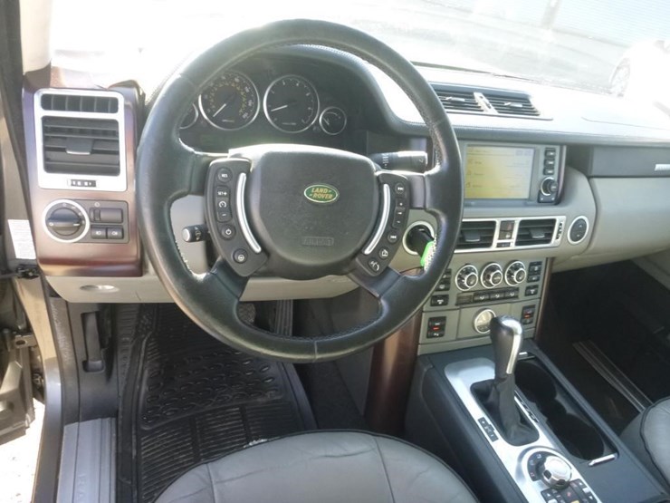 2008-land-rover-range-rover-hse-image-11