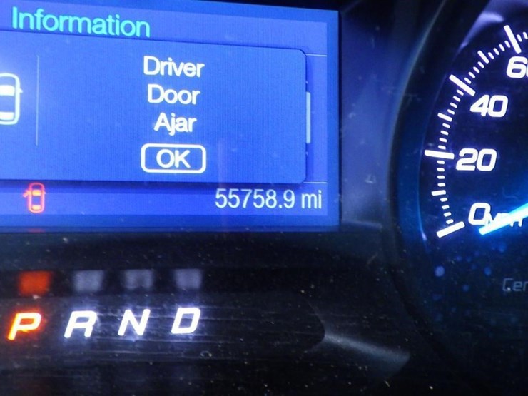 2015-ford-explorer-image-14