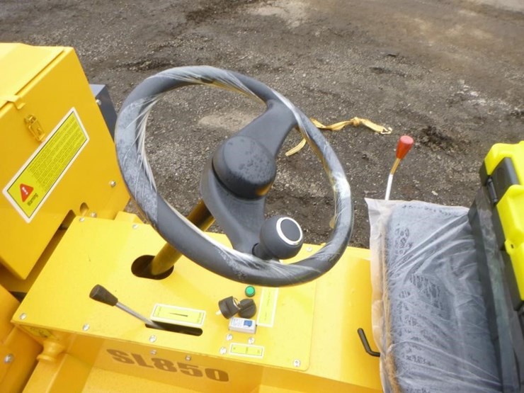 sdlool-sl850-tandem-vibratory-roller-image-19
