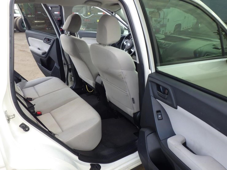 2017-subaru-forester-image-8