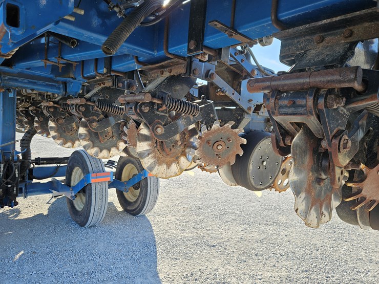 2012-kinze-3660-image-8