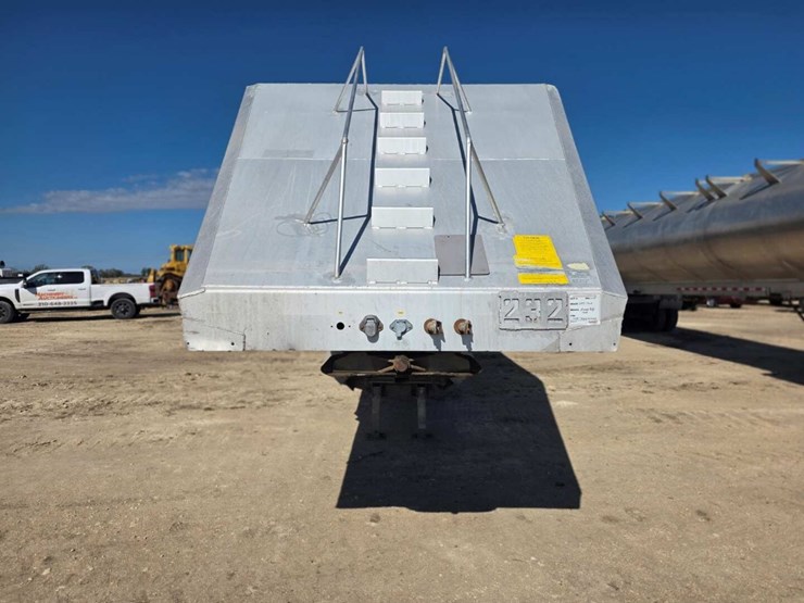 2003-travis-]-image-5