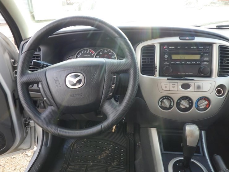 2005-mazda-tribute-image-9