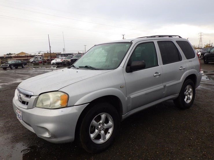 2005-mazda-tribute-image-1
