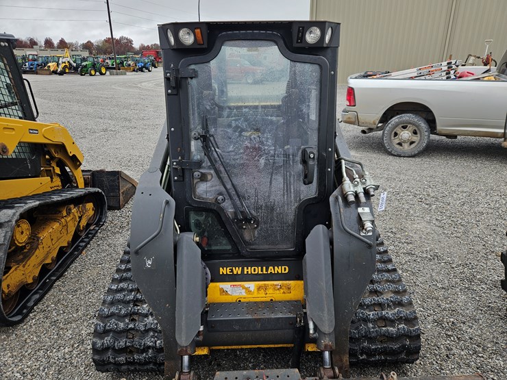 2019-new-holland-c245-image-4