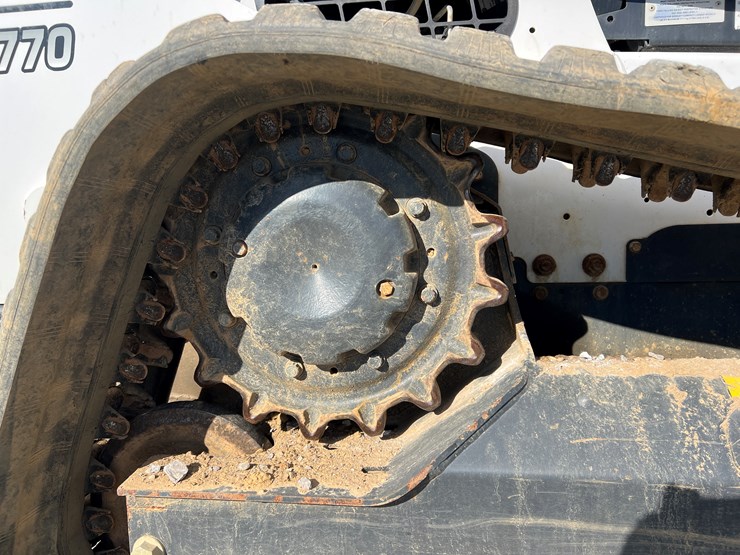 bobcat-t770-image-16