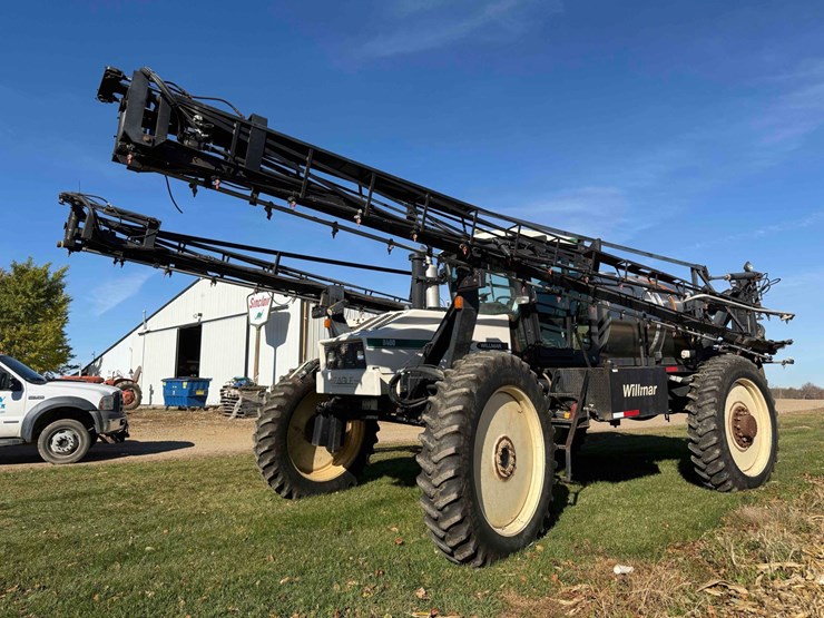willmar-8400-sprayer-image-4