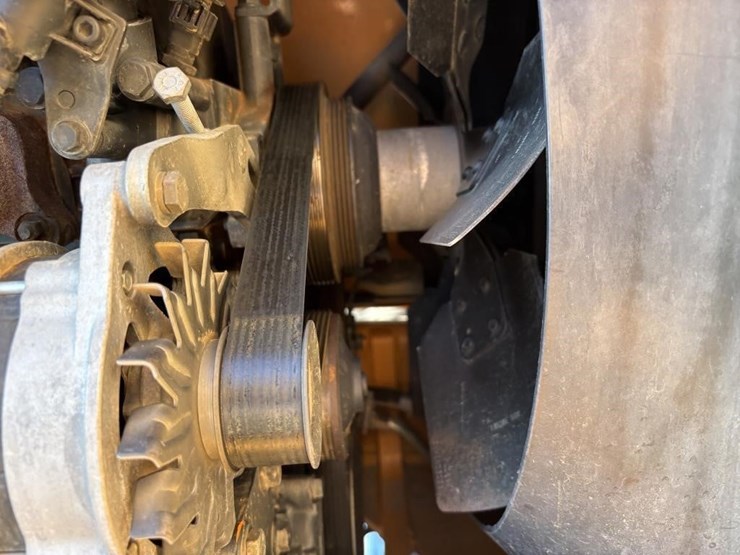 2017-case-586h-image-38