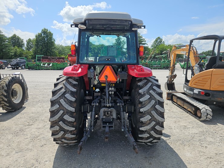 2014-massey-ferguson-4610-image-16