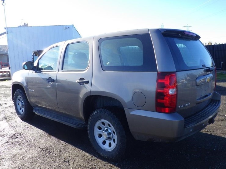 2014-chevrolet-tahoe-image-4