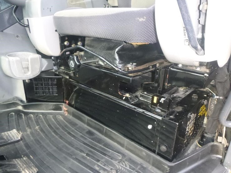 2016-deere-85g-image-20