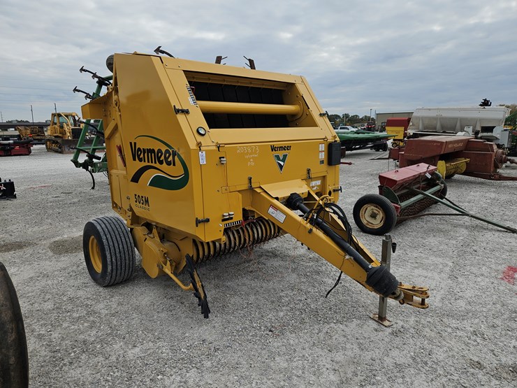 #203873-•-vermeer-505m-baler-image-12