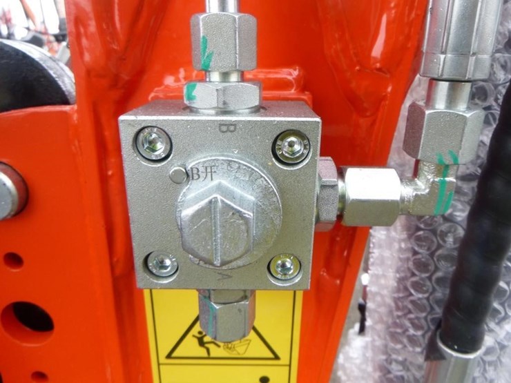 2025-tpm-18k-hydraulic-excavator-image-13