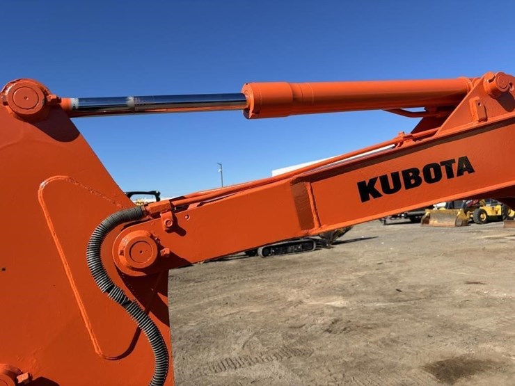 kubota-kx026-image-15