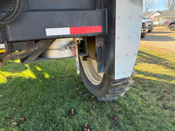 willmar-8400-sprayer-image-17