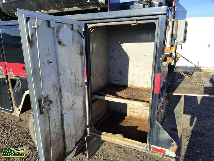 2008-ford-f550-image-25