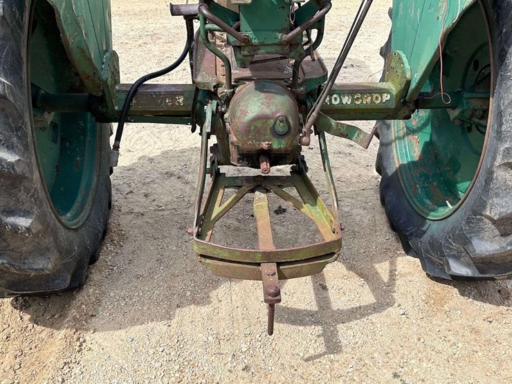 oliver-super-88-gas-row-crop-image-11