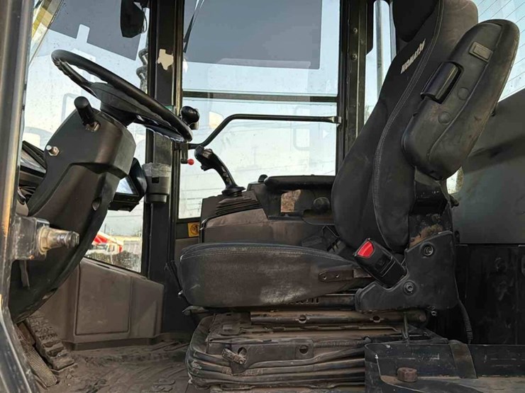 komatsu-wa270-image-18