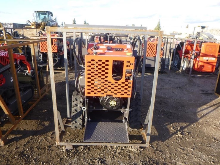 2025-agt-ysrt14-skid-steer-track-loader-image-6