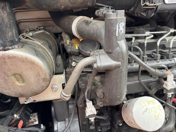 2019-bobcat-s630-image-37