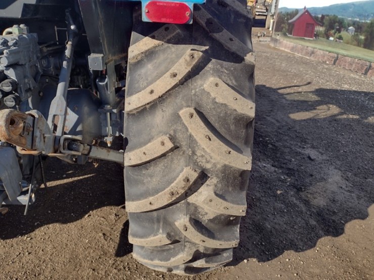 new-holland-4630-image-20