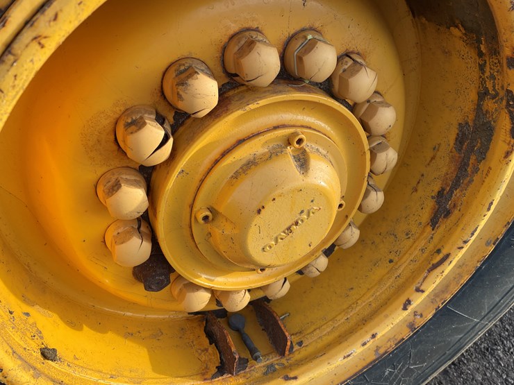 2013-volvo-l70g-image-16