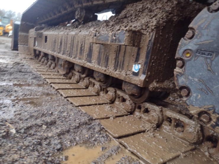 hitachi-zx135us-6-image-28