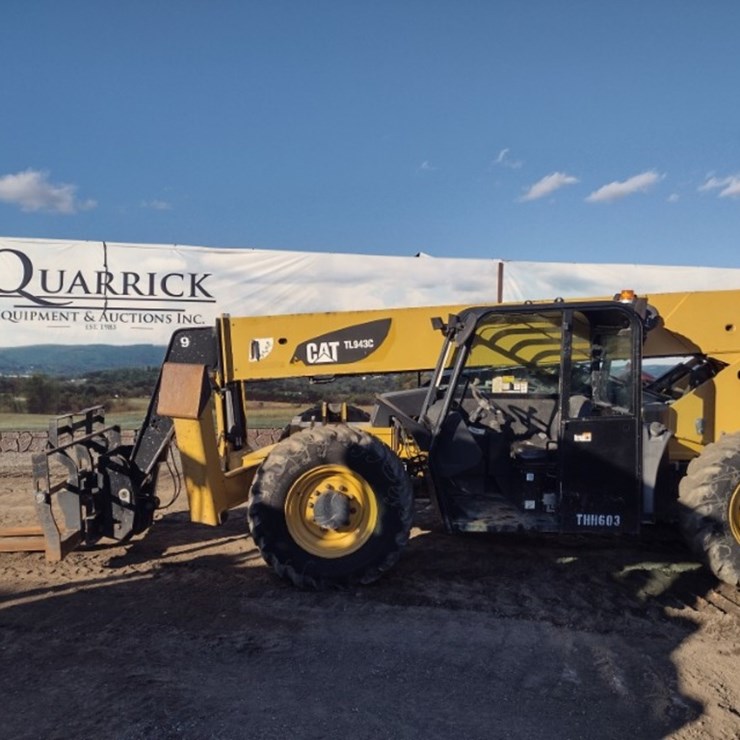 CATERPILLAR TL943C