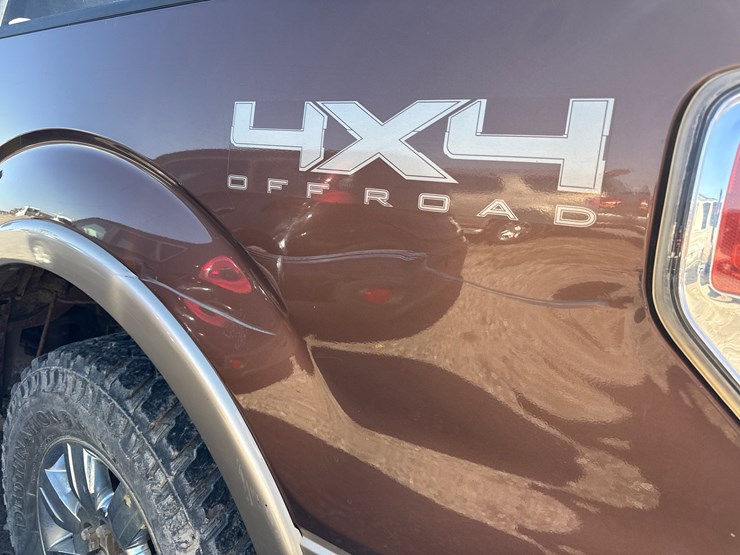 2011-ford-f150-lariat-image-8