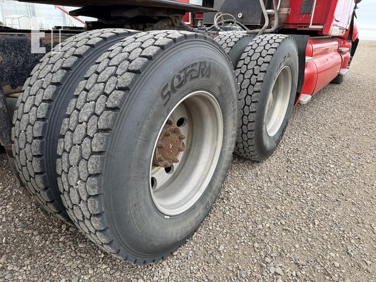 2003-kenworth-t2000-image-6