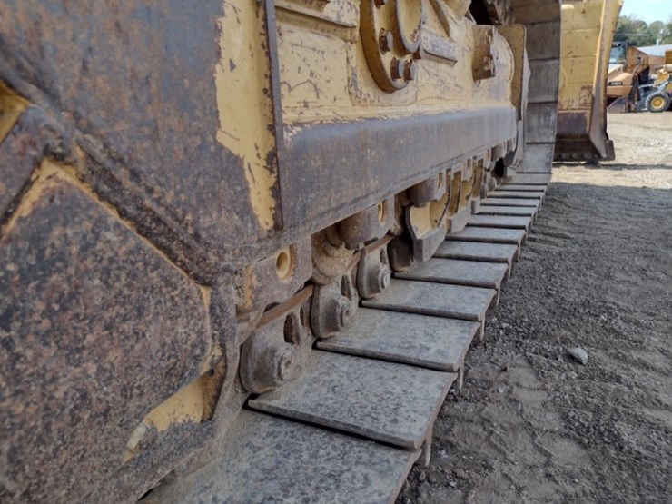 15-caterpillar-d6n-xl-image-35