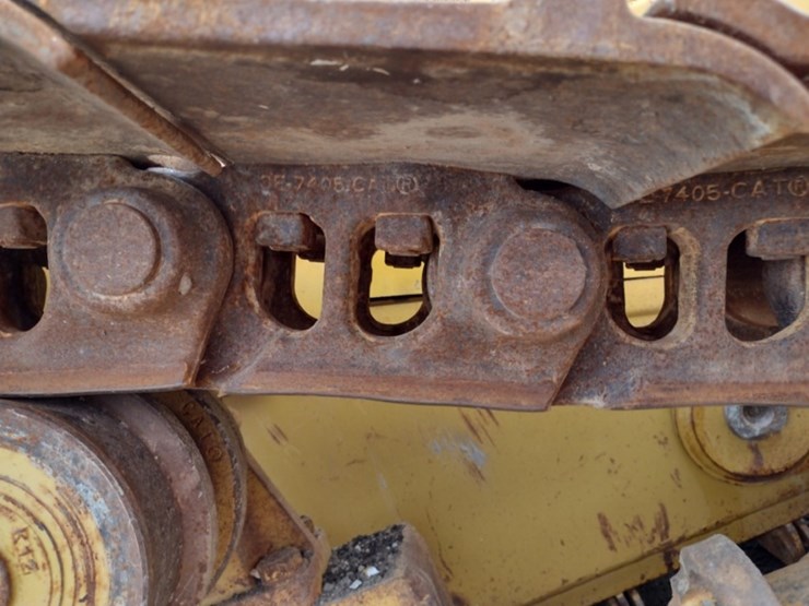 2004-caterpillar-d6r-xl-image-36