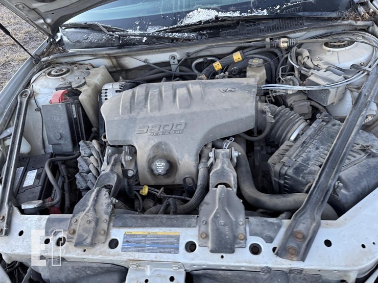 2003-pontiac-grand-prix-image-17