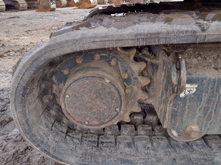 22-bobcat-e60-image-27