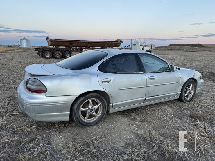 2003-pontiac-grand-prix-image-4