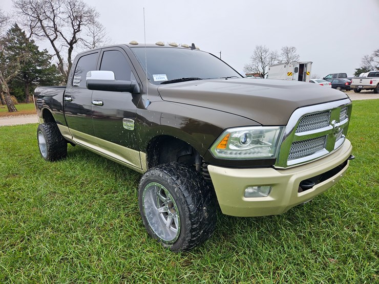 2014-dodge-2500-image-21