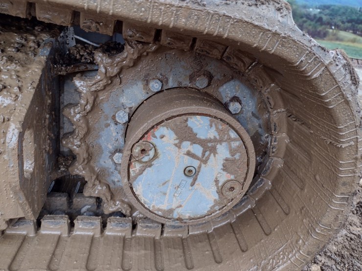 takeuchi-tb240-image-28