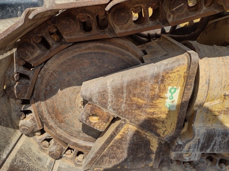 15-caterpillar-d6n-xl-image-26