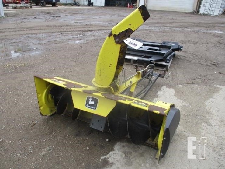 john-deere-lt-image-1