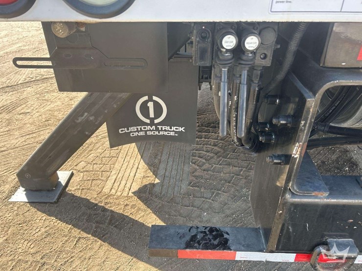 2017-ford-f750-image-30