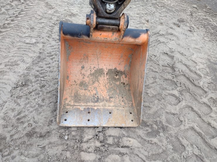 yanmar-vio35-image-14