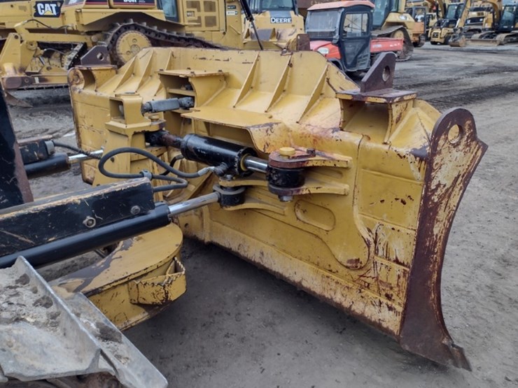 caterpillar-14-image-22