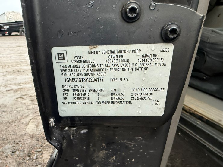 2000-chevrolet-tahoe-image-42