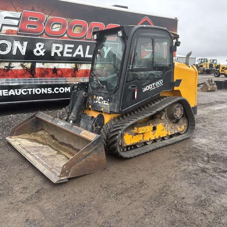 JCB 300T