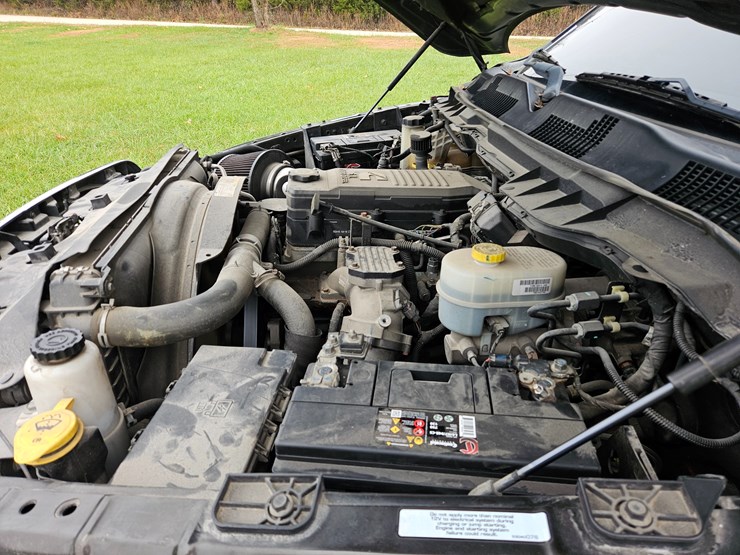 2014-dodge-2500-image-25
