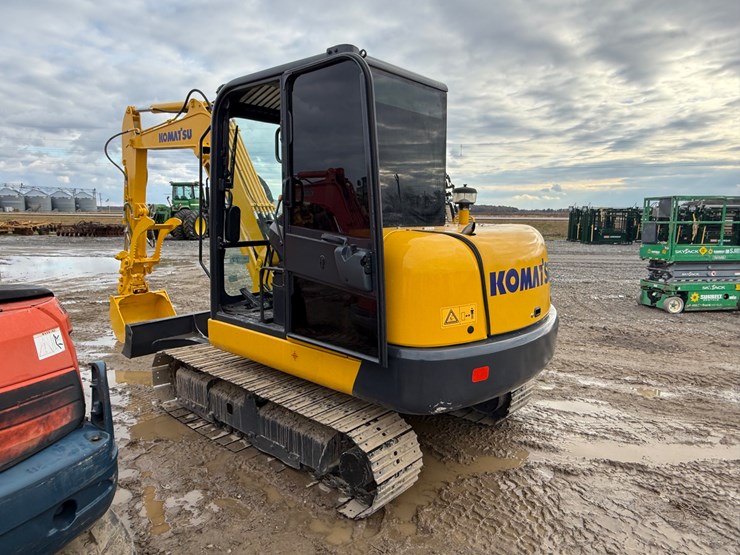 komatsu-pc56-7-image-22
