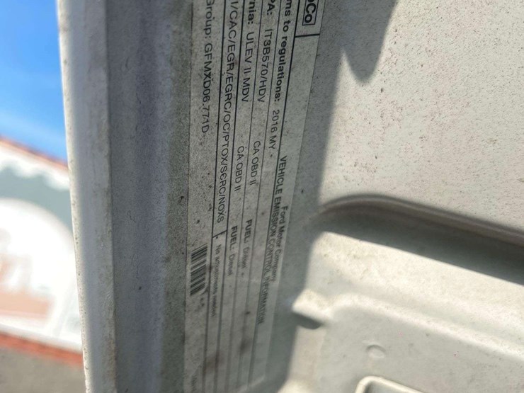 2016-ford-f350-image-16