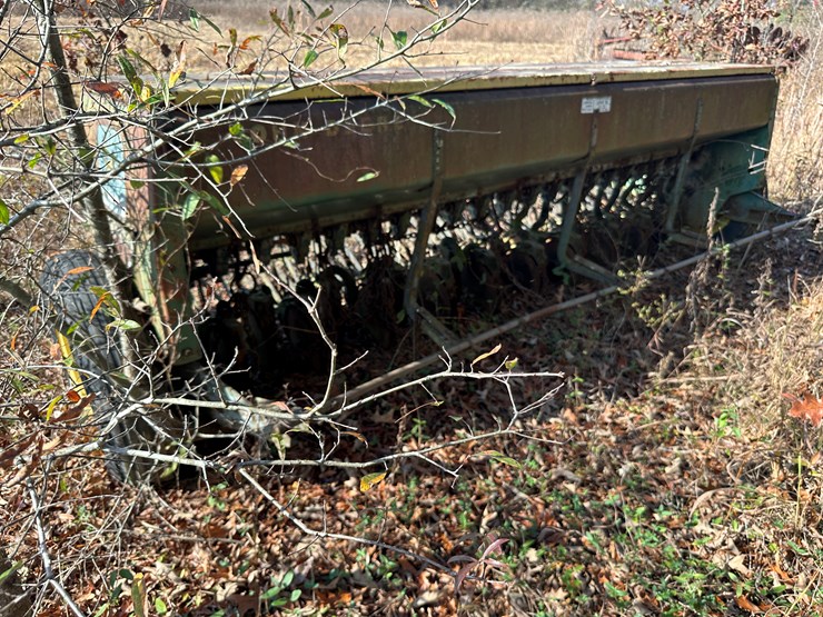 john-deere-12-image-4