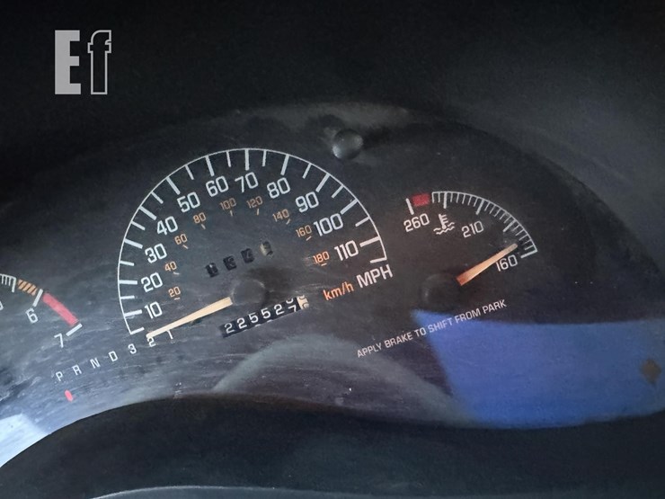 2003-pontiac-grand-prix-image-16