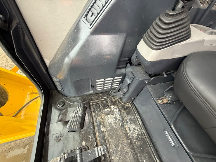 komatsu-pc56-7-image-57